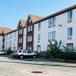 Kings Inn By Oyo Calumet Park I-57